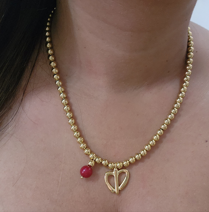 Collar de Corazón con piedra Roja.