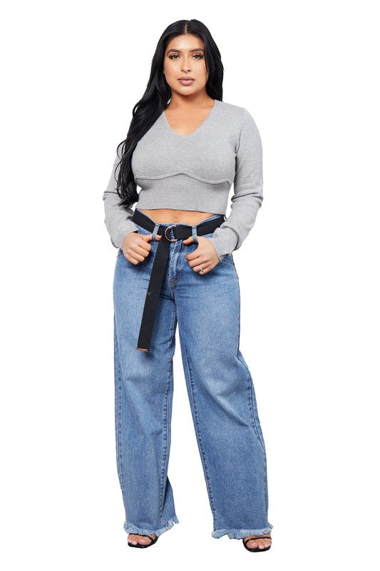 Wideleg Jeans with belt.